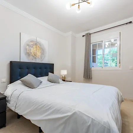 Pino Golf Garden Elviria * מארבלה